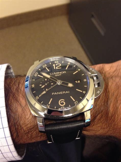 how to adjust time on panerai 531|chris ward Panerai date change.